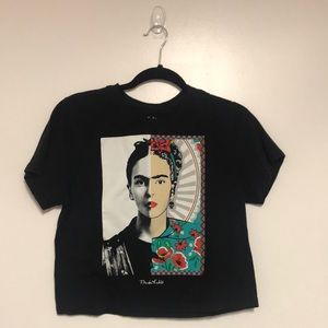 Frida Kahlo cropped graphic tee